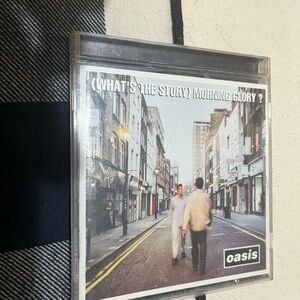 Oasis CD  What’s the story Morning Glory